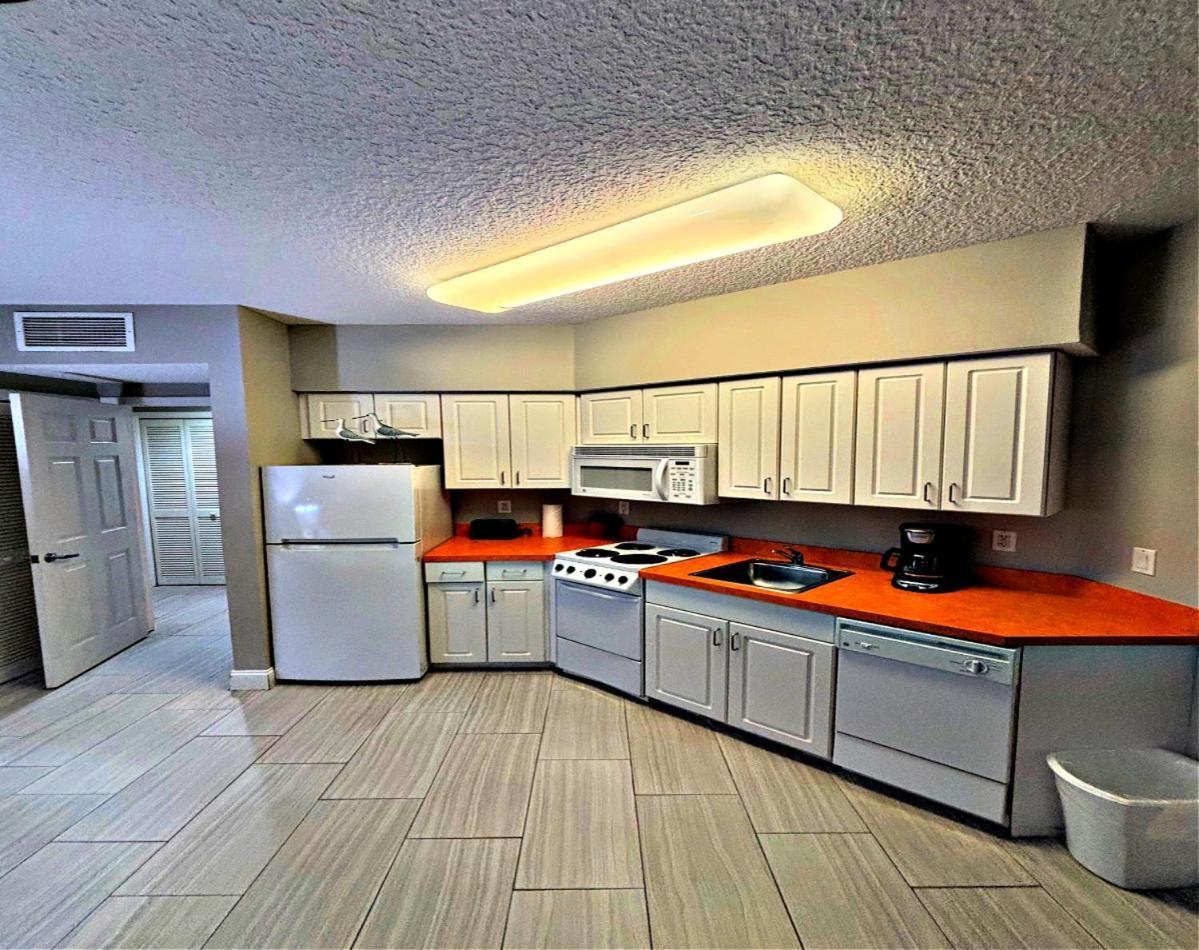 Vacation In Comfort And Luxury - 3 Bedroom Direct Oceanfront - Wyndham Ocean Walk Resort 2425 Дейтона Бийч Екстериор снимка